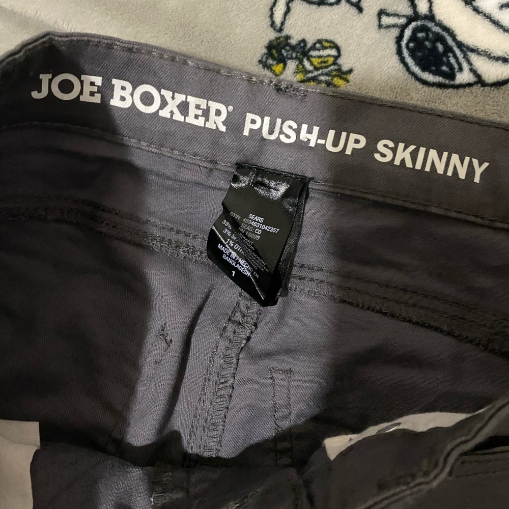Jeans - Picture 2 of 3